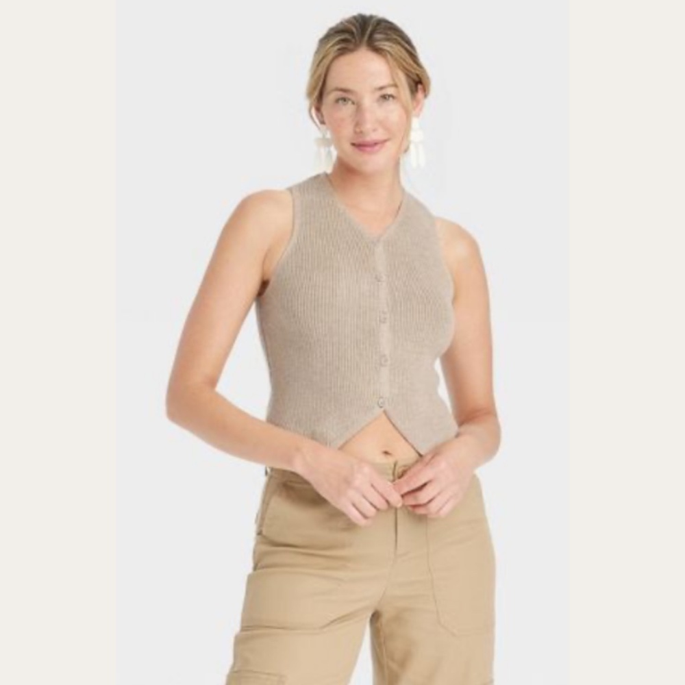 Universal Thread (Target) Lightweight Sweater Vest